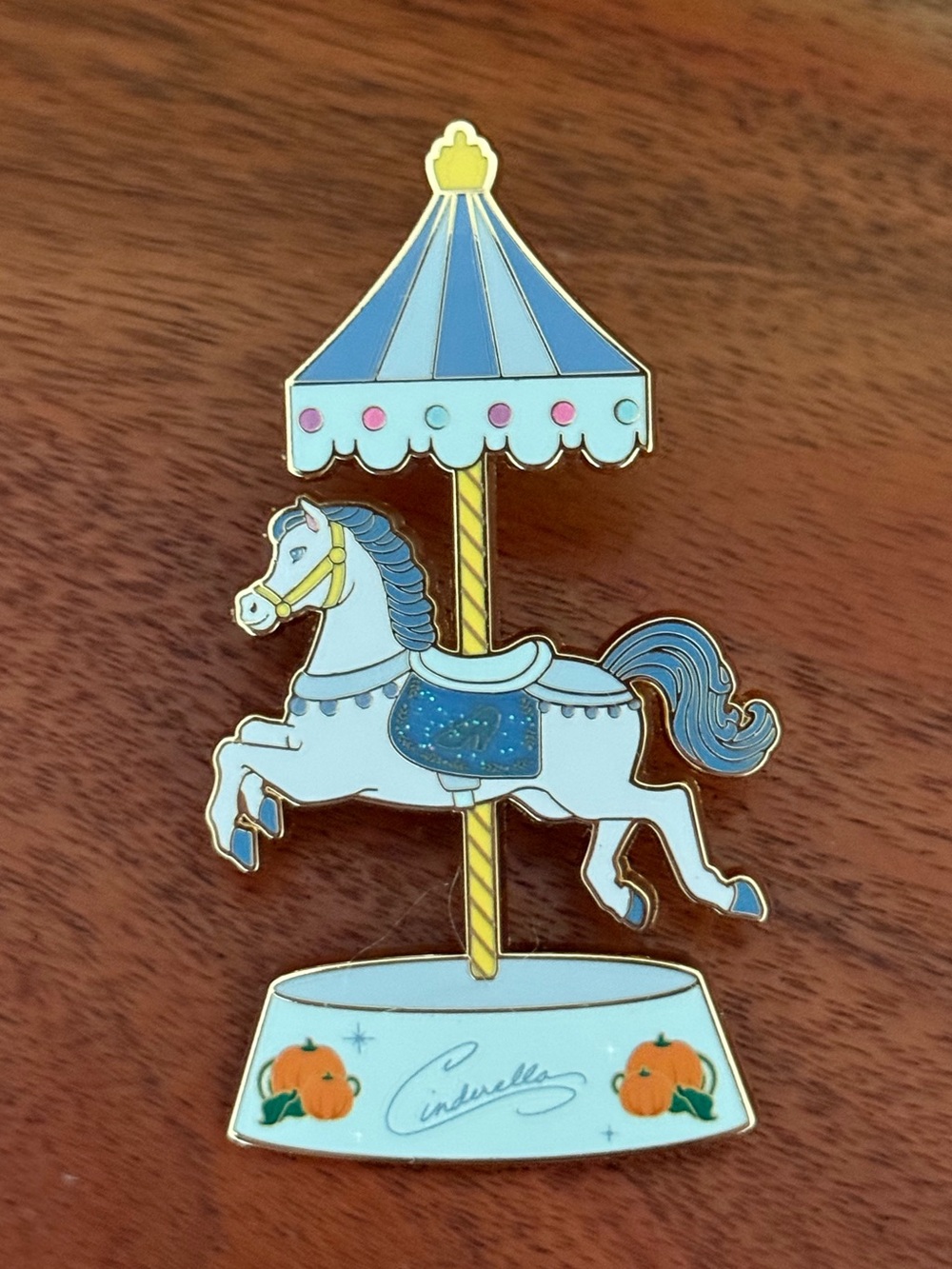 Pink ร la mode Disney Princess Cinderella Carousel Pin